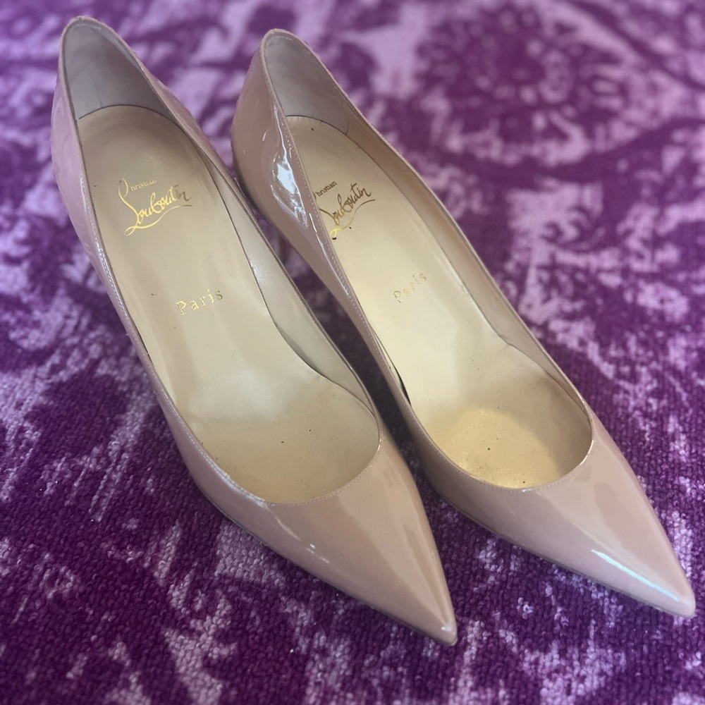 Louboutin - Size 39 - Kitten Red Bottom Patent Heels